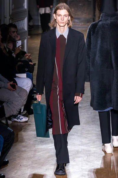 Look 35